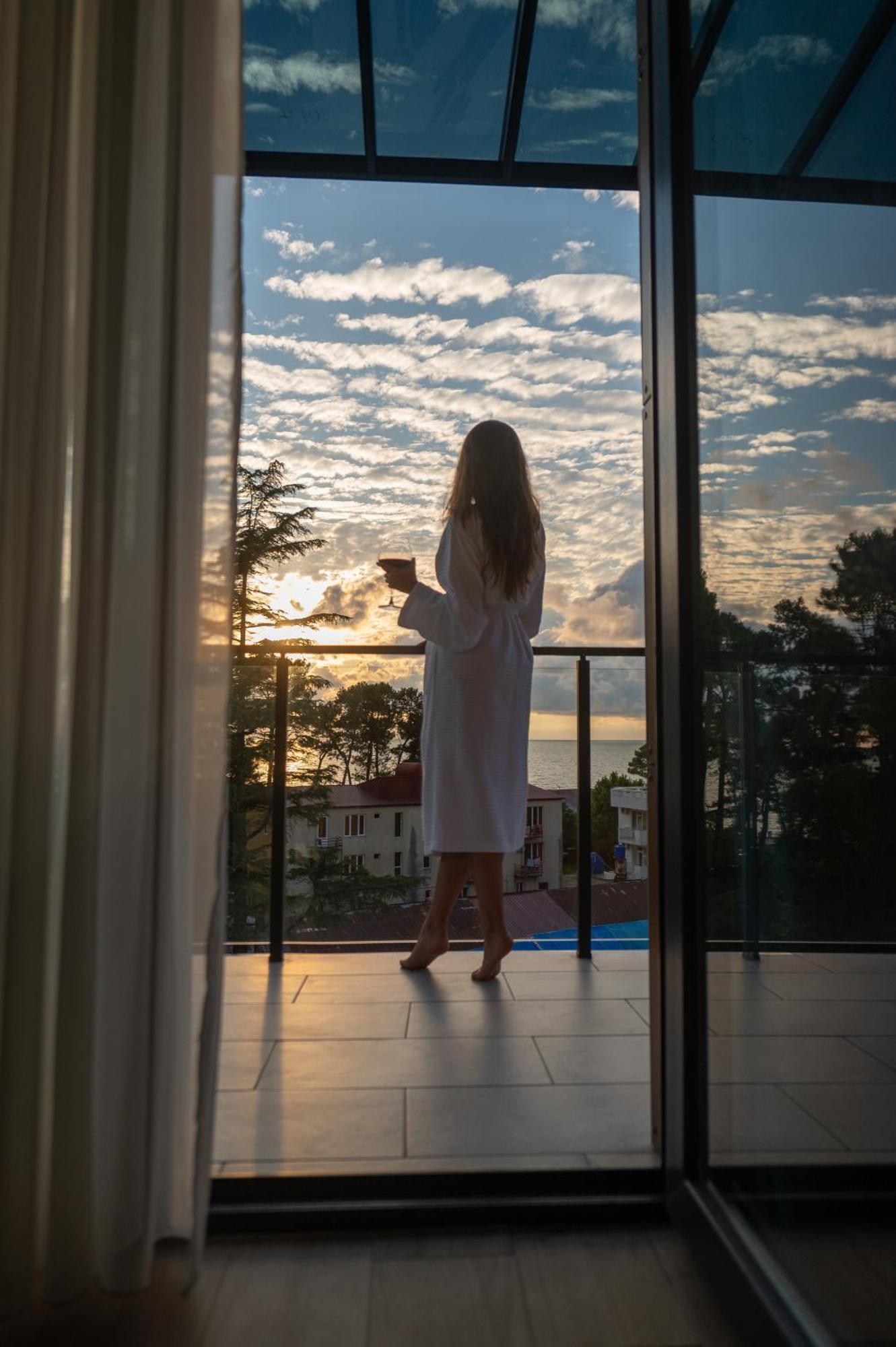 Ritsa Resort Ureki Exteriér fotografie